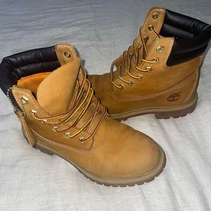 Timberland brown boots size women’s 6